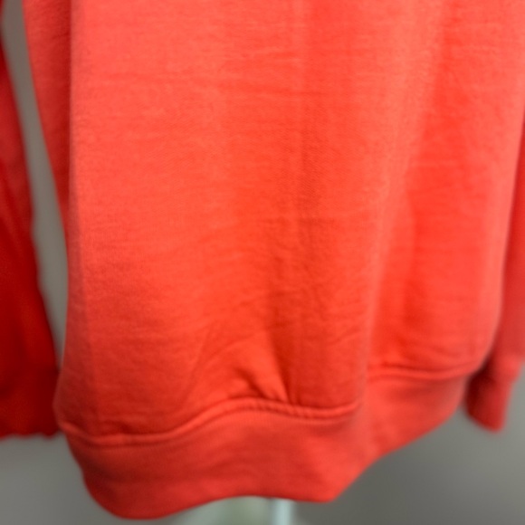 NWT Six Lincoln New York Medium beautiful coral color sweatshirt. - Picture 5 of 9